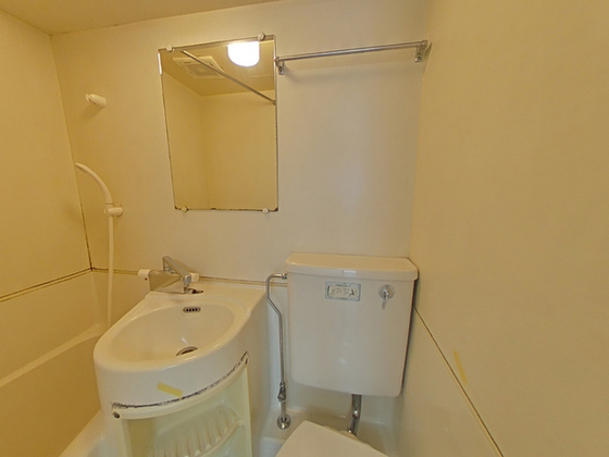 洗面設備　※別部屋の写真です