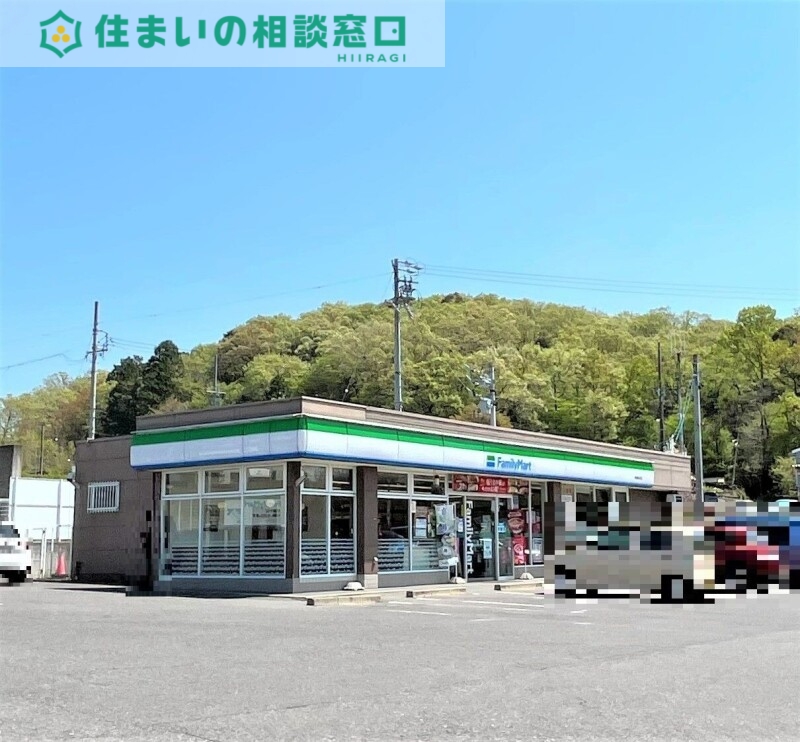 コンビニ　ファミリーマート岡崎真伝町店（コンビニ）まで743m