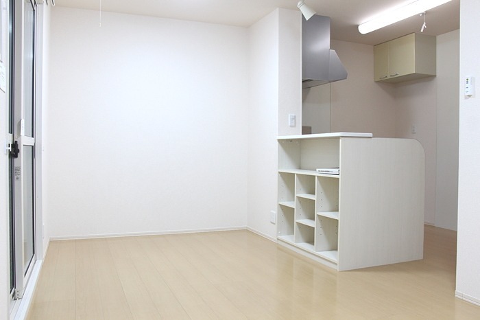 居室・リビング　人気の角部屋☆11畳の広々としたリビング♪