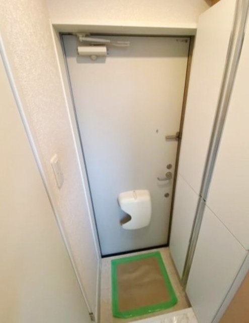 玄関　別部屋同仕様タイプ