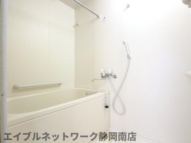 バス・シャワールーム　日々の暮らしに欠かせないお風呂です