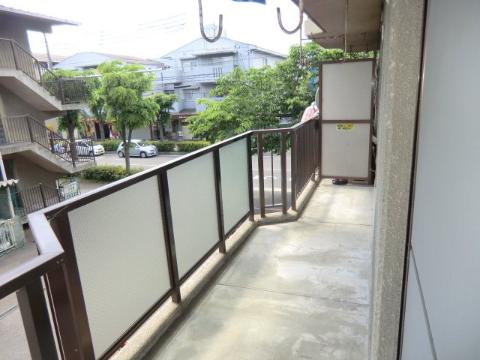 　バルコニー　ベランダ