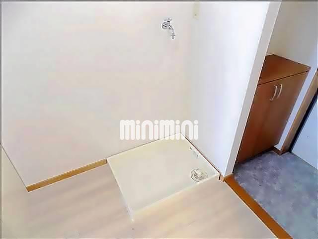 居室・リビング　室内洗濯機置き場です