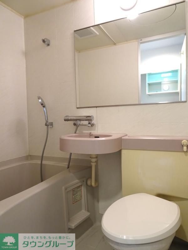 バス・シャワールーム