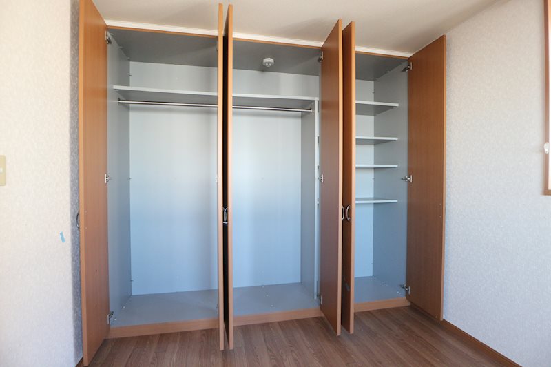 収納　写真は別号室です。