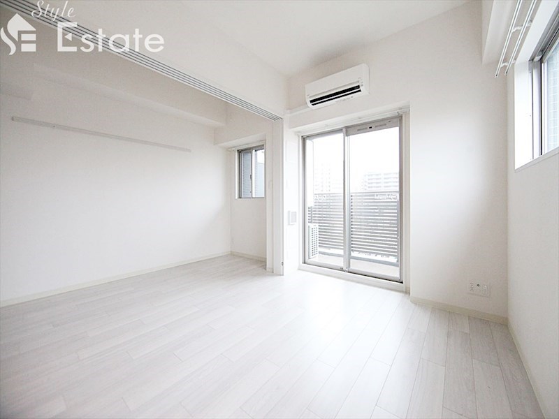 居室・リビング　内装