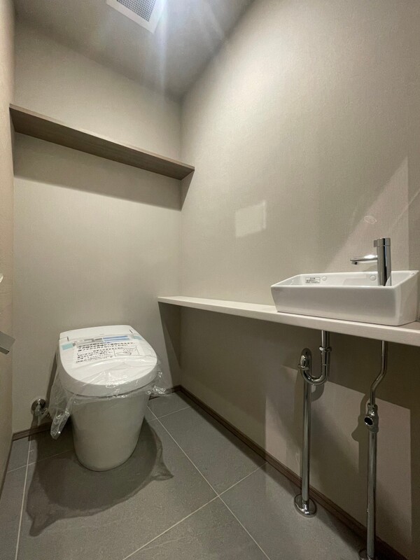 トイレ　トイレ