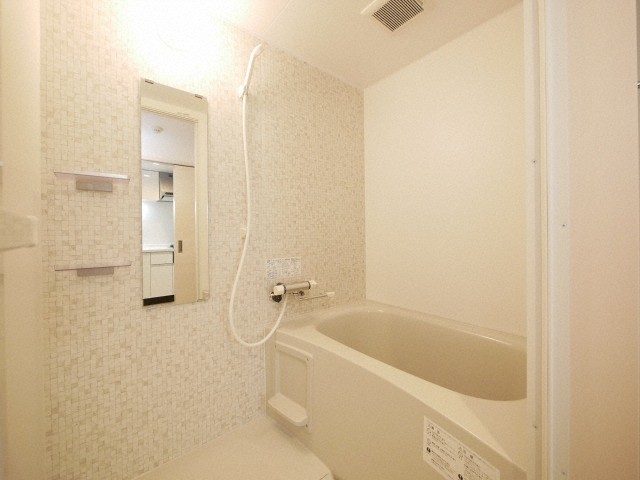 バス・シャワールーム　きれいなお風呂で快適バスタイム♪