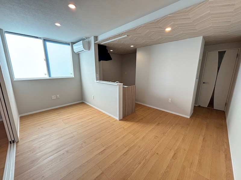 居室・リビング　※同アパート内の内装・間取りの同じ別部屋参考画像