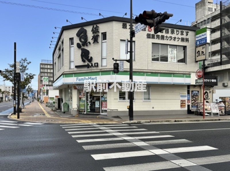 コンビニ　ファミリーマート　佐賀駅北口店（コンビニ）まで100m