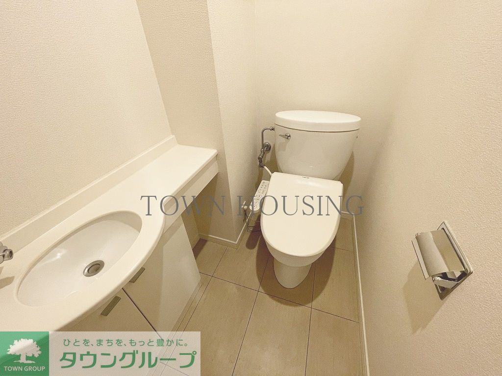 トイレ　家具は付きません。