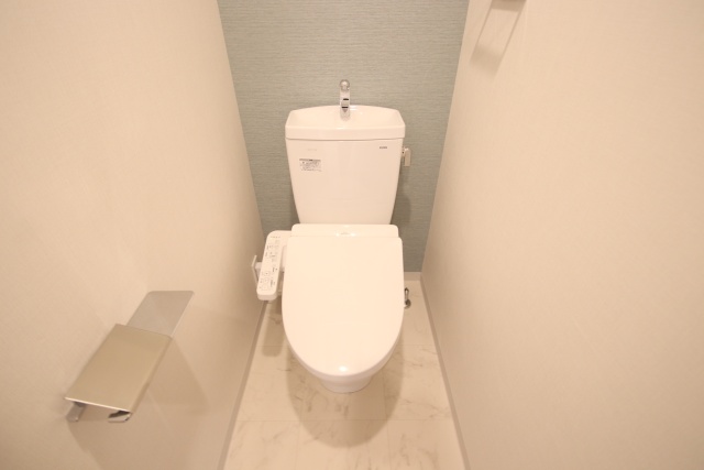 トイレ　※別室の参考写真の為、現況優先です。