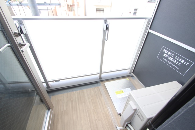 バルコニー　※別室の参考写真の為、現況優先です。