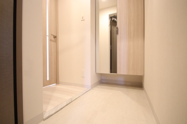 玄関　※別室の参考写真の為、現況優先です。