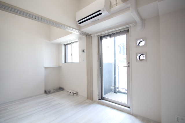 居室・リビング　※別室の参考写真の為、現況優先です。