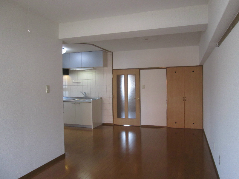 居室・リビング　反転タイプ