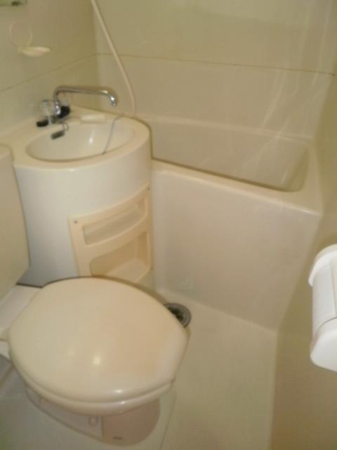 バス・シャワールーム　バスルーム