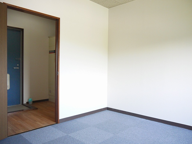 居室・リビング　ゆったり過ごせる居間です