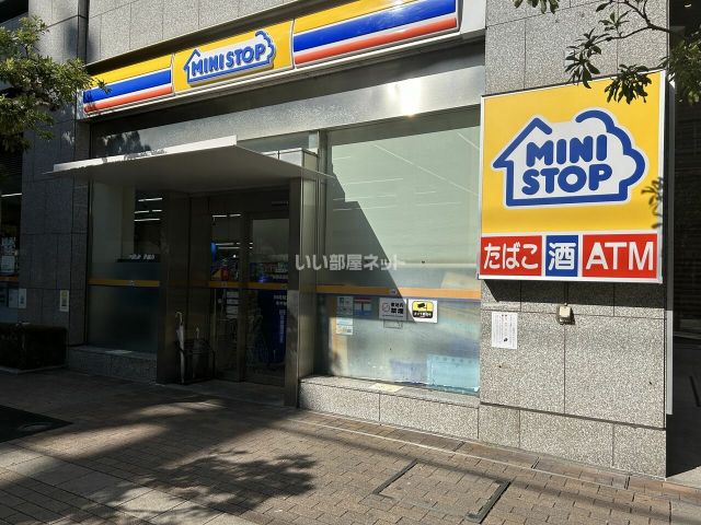 コンビニ　ミニストップ新宿花園通り店（コンビニ）まで345m