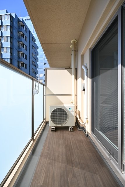 バルコニー　お洗濯にも便利なバルコニー付き