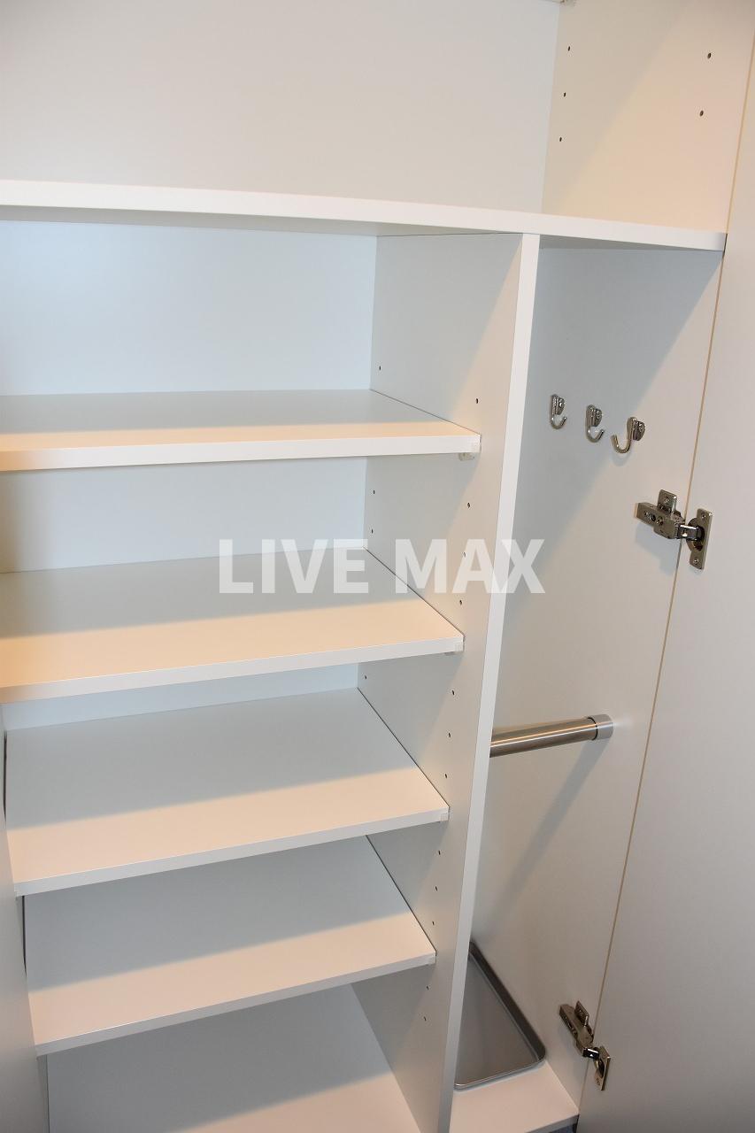 収納　シューズボックス