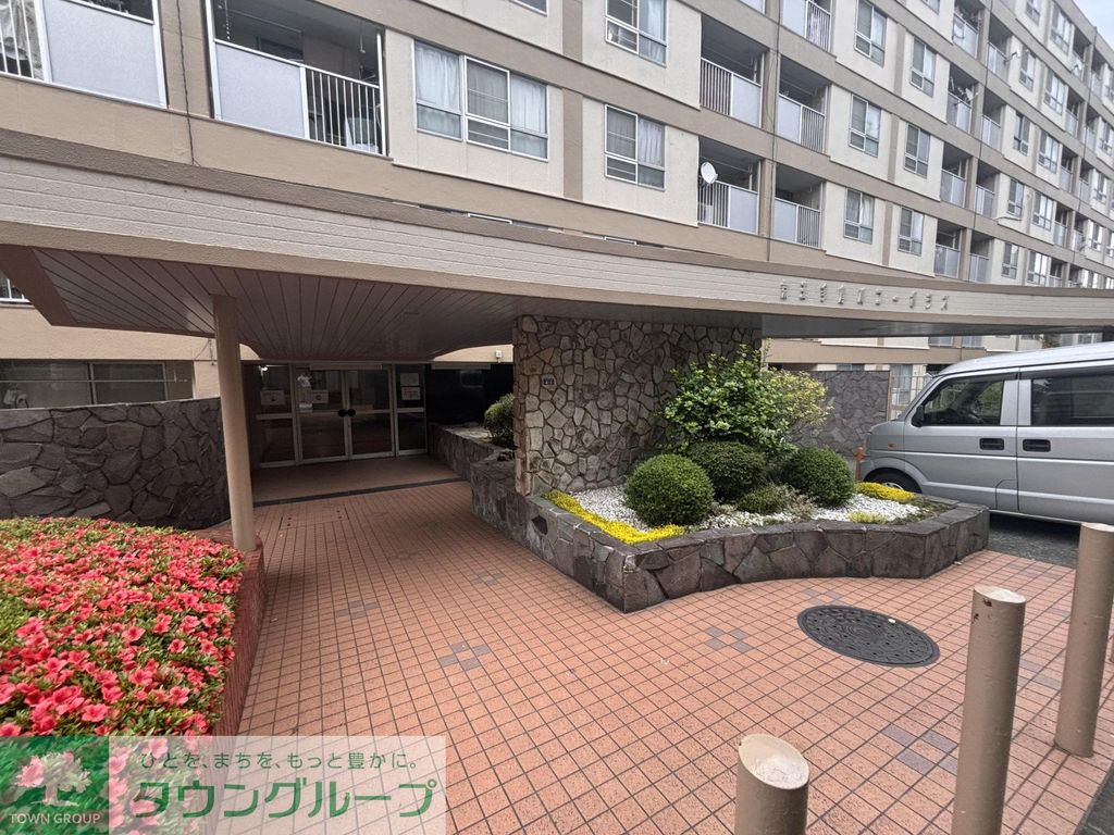 エントランス　タウンハウジング調布店まで♪