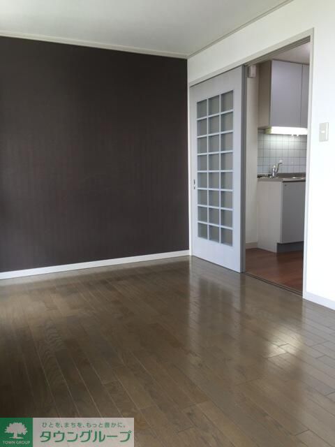 居室・リビング　タウンハウジング調布店まで♪