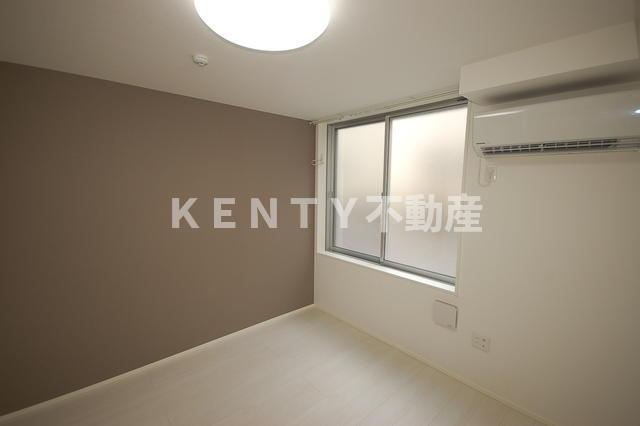 居室・リビング　こちらの居間で趣味の時間をお楽しみください