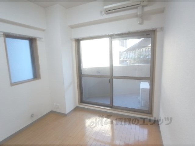 居室・リビング　洋室