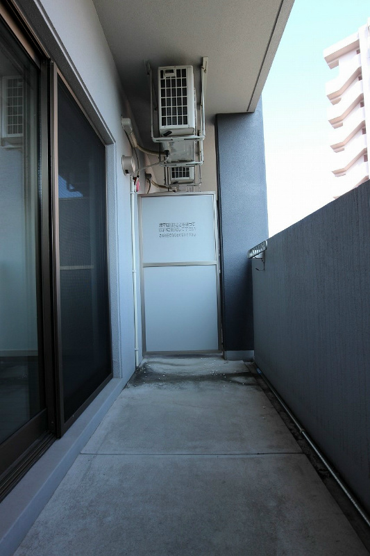 バルコニー　※別号室の写真です。