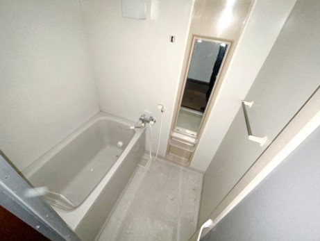 バス・シャワールーム　ゆったり過ごせるお風呂です
