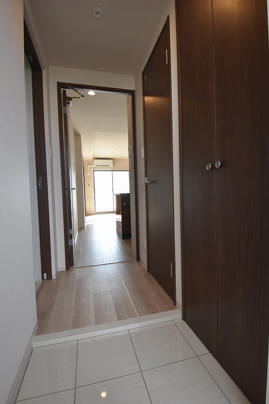 玄関　玄関+広々シューズクローク