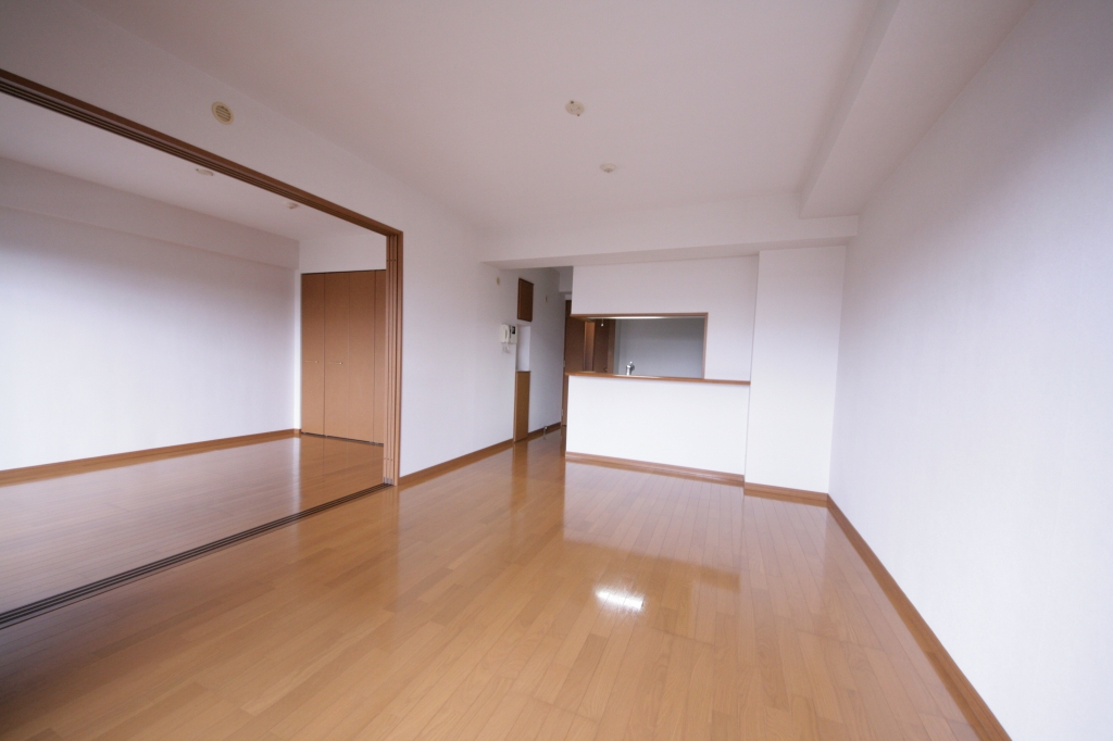 居室・リビング　現況優先になります。写真はイメージになります。