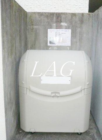 その他共有部分　ごみ置き場です。