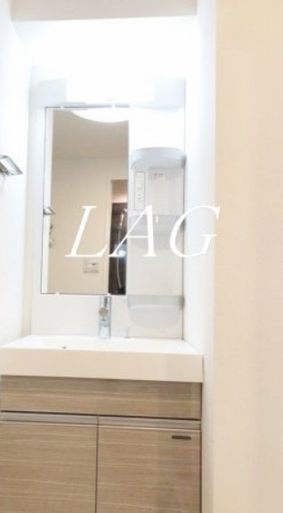 洗面設備　洗面台です。