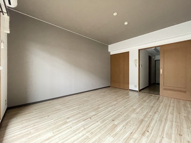 居室・リビング　※参考別号室です　反転