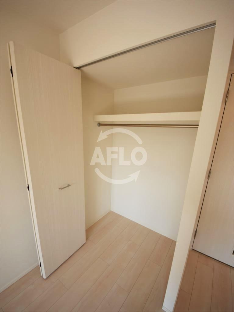 収納　エステムコート南堀江IIIチュラ　クローゼット