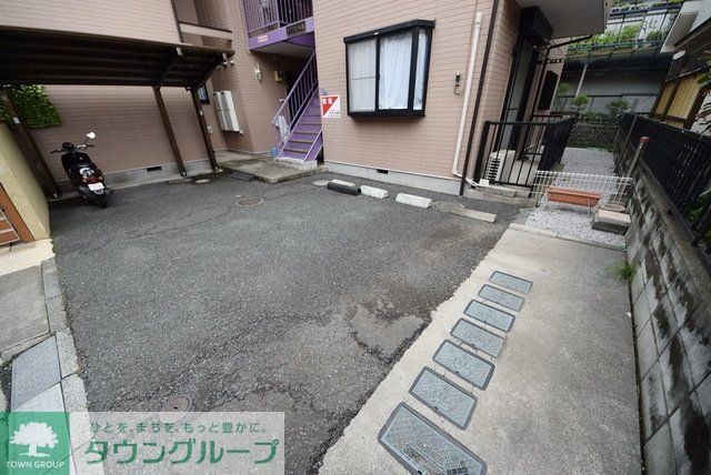 駐車場　駐車場