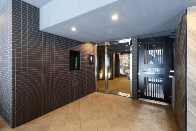 エントランス　エントランス