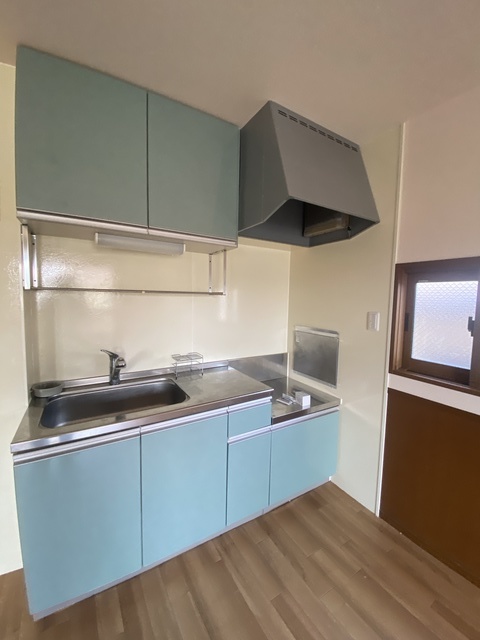 キッチン　さわやかブルーのおしゃれキッチン。