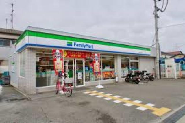 コンビニ　ファミリーマート尼崎元浜町店（コンビニ）まで401m