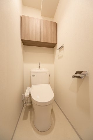 トイレ　※写真は同タイプ住戸です。