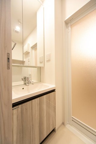 洗面設備　※写真は同タイプ住戸です。