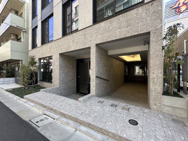 エントランス　建物の内部です