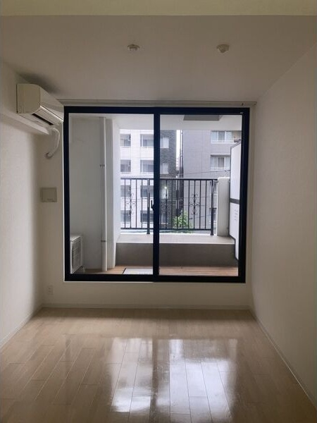 居室・リビング　※写真は同じマンションの違う部屋のものになります。