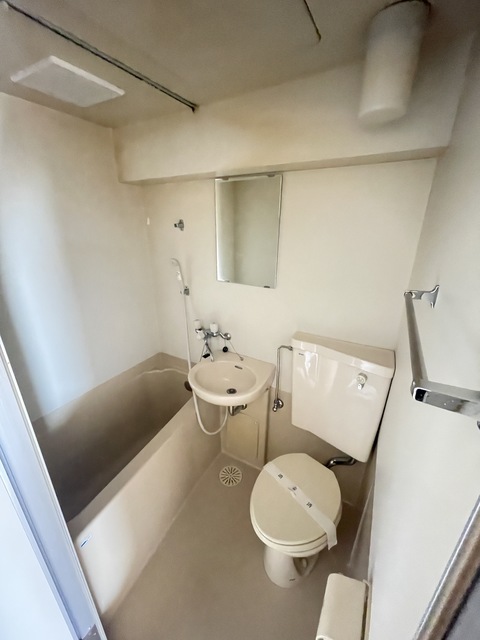 バス・シャワールーム　別部屋参考写真です