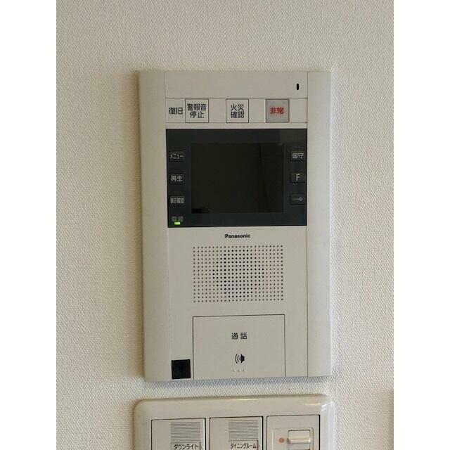 セキュリティ　モニター付きインターホンで防犯面も安心です！