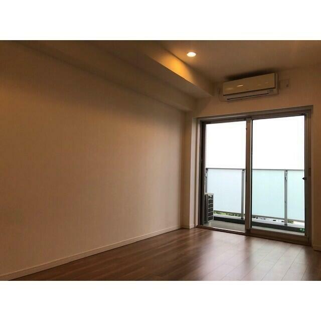 居室・リビング　明るい洋室！