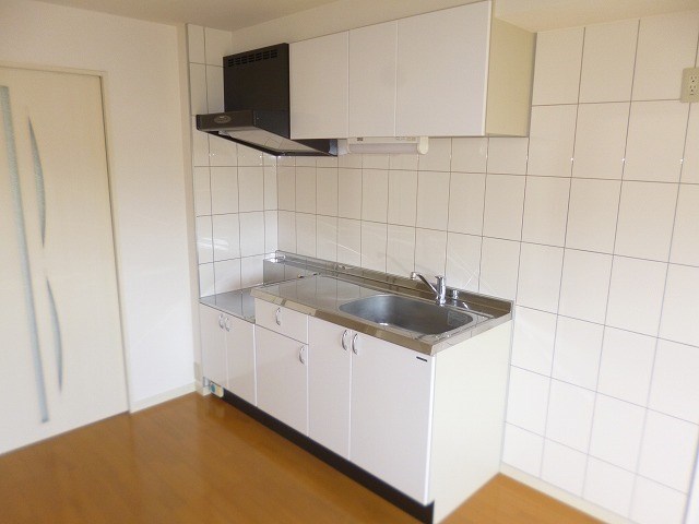 キッチン　写真は203号室です（参考）