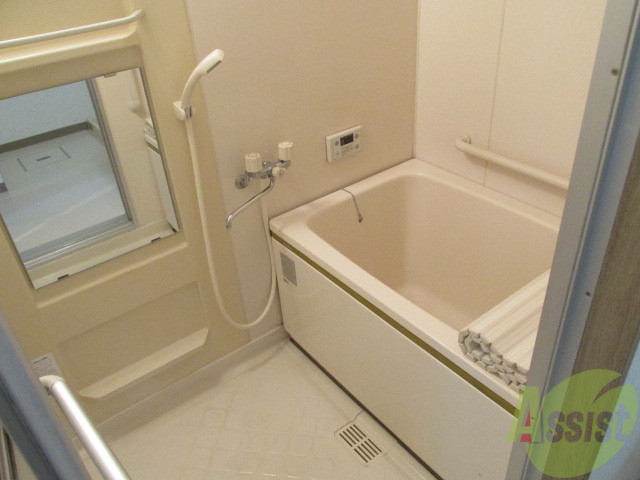 バス・シャワールーム　一日の疲れはゆったりバスタイムで解消しっかり温もって下さい